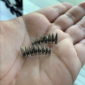 Kendra Scott Ear climber Studs